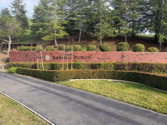 28 Harrington Rd, Moraga, CA 94556