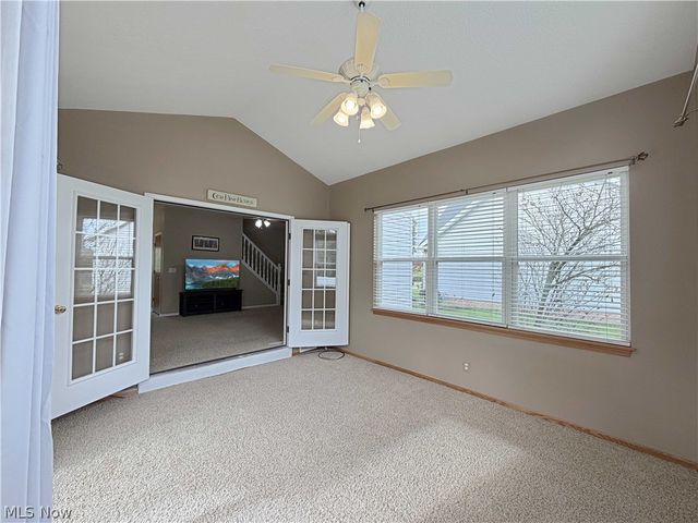921 Lockwood Road, Barberton, OH 44203