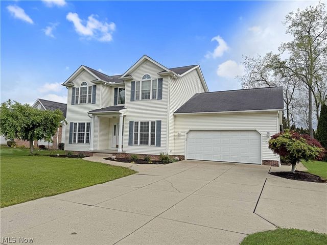 921 Lockwood Road, Barberton, OH 44203