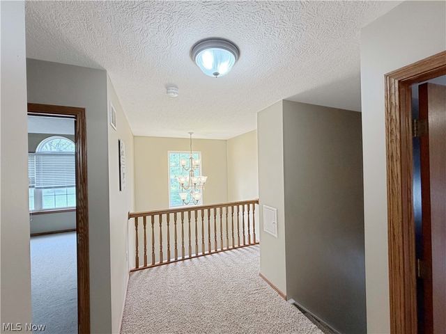 921 Lockwood Road, Barberton, OH 44203