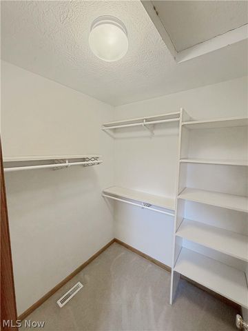921 Lockwood Road, Barberton, OH 44203