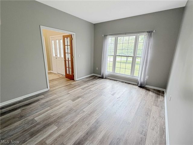 921 Lockwood Road, Barberton, OH 44203