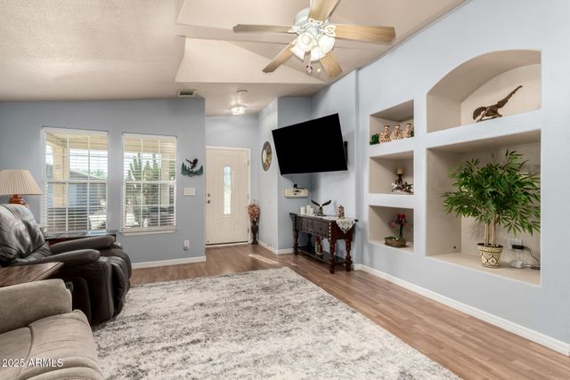 3301 S GOLDFIELD Road 2122, Apache Junction, AZ 85119