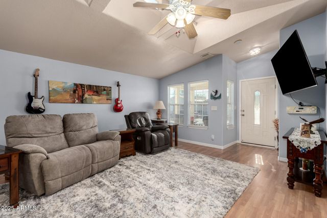 3301 S GOLDFIELD Road 2122, Apache Junction, AZ 85119