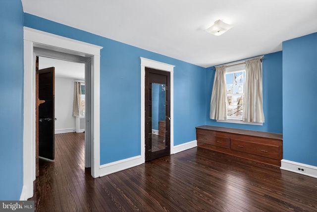 1327 KENDALL RD, Swarthmore, PA 19081