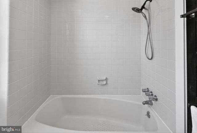 1327 KENDALL RD, Swarthmore, PA 19081