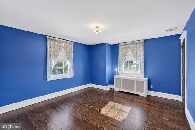 1327 KENDALL RD, Swarthmore, PA 19081