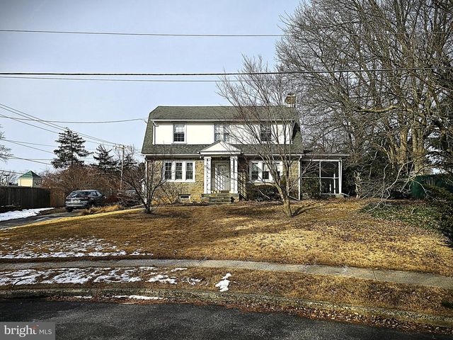 1327 KENDALL RD, Swarthmore, PA 19081