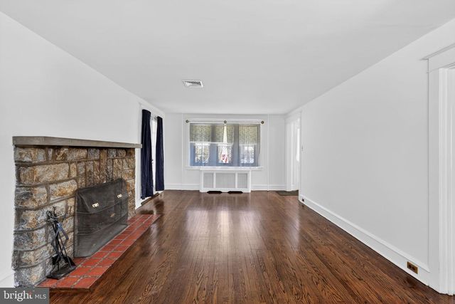 1327 KENDALL RD, Swarthmore, PA 19081