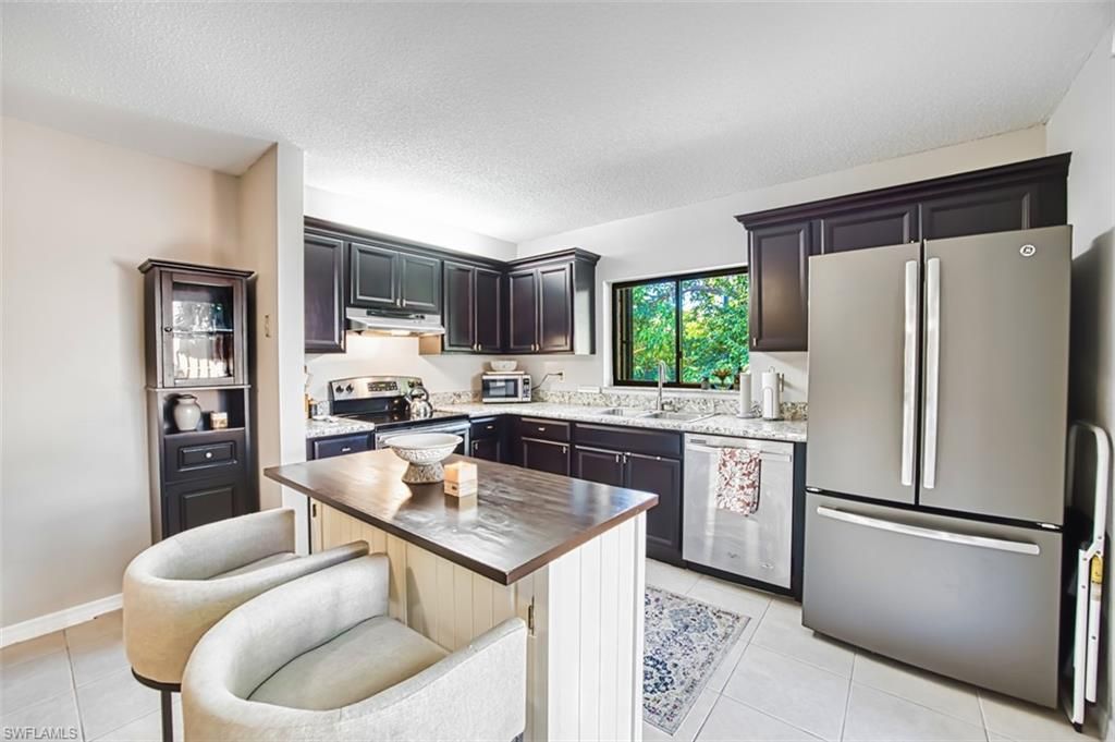 1444 Park Shore CIR 3, FORT MYERS, FL 33901 — photo 2