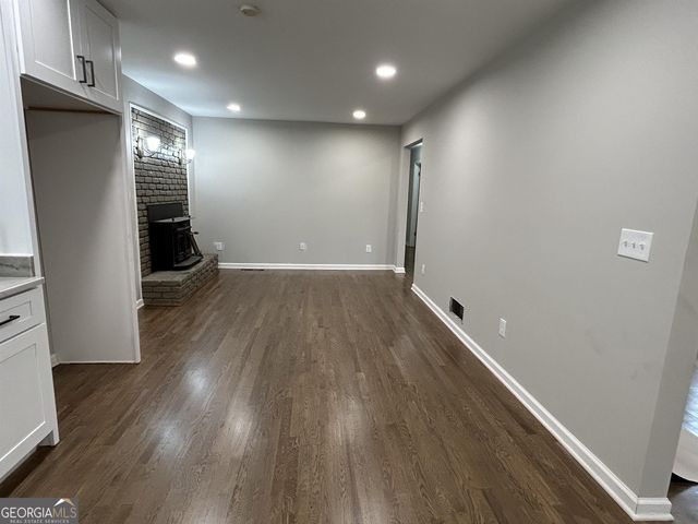720 Jewel Place, Lilburn, GA 30047