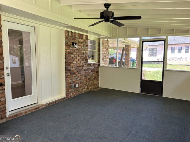 720 Jewel Place, Lilburn, GA 30047