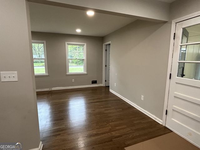 720 Jewel Place, Lilburn, GA 30047
