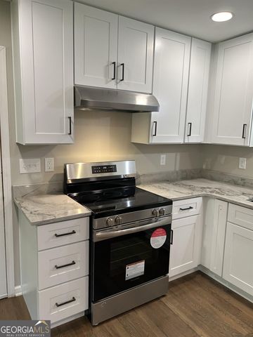 720 Jewel Place, Lilburn, GA 30047