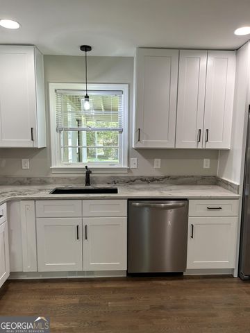 720 Jewel Place, Lilburn, GA 30047