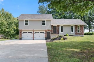 23802 140th Street, Leavenworth, KS 66048