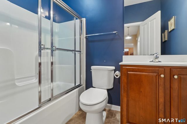 155 Country Club Drive 155, Oxford, CT 06478