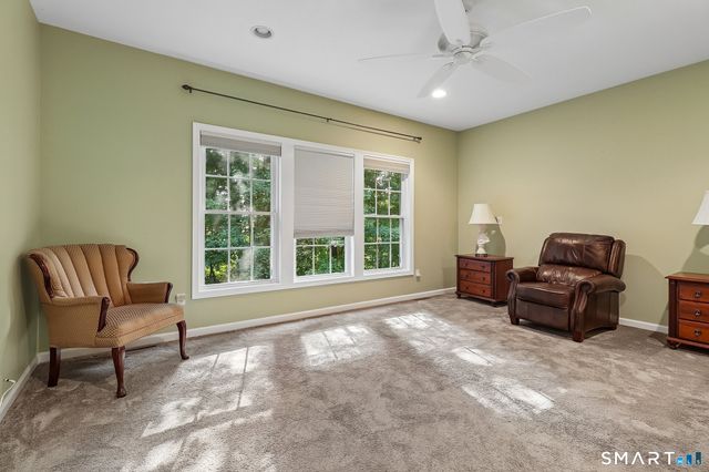 155 Country Club Drive 155, Oxford, CT 06478