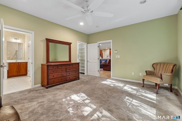 155 Country Club Drive 155, Oxford, CT 06478