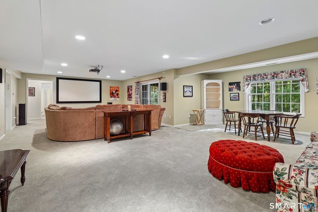 155 Country Club Drive 155, Oxford, CT 06478