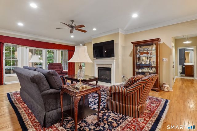 155 Country Club Drive 155, Oxford, CT 06478