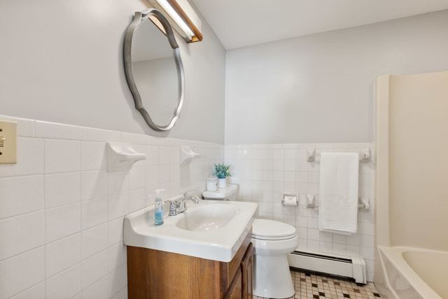706 Sea St, Quincy, MA 02169
