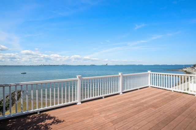 706 Sea St, Quincy, MA 02169
