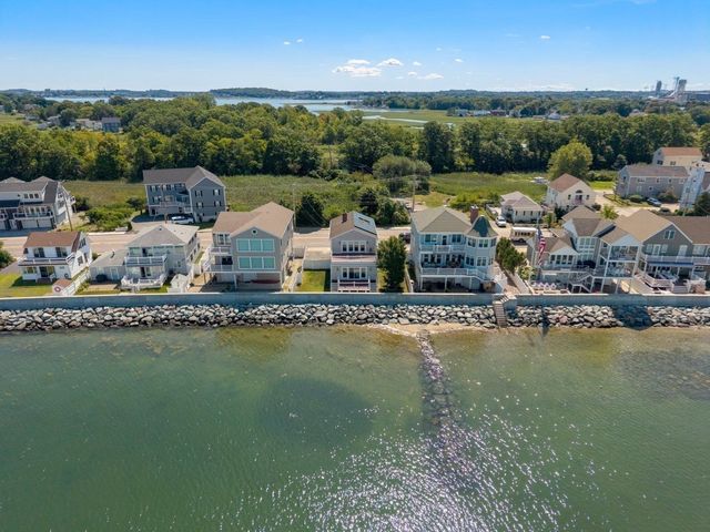 706 Sea St, Quincy, MA 02169