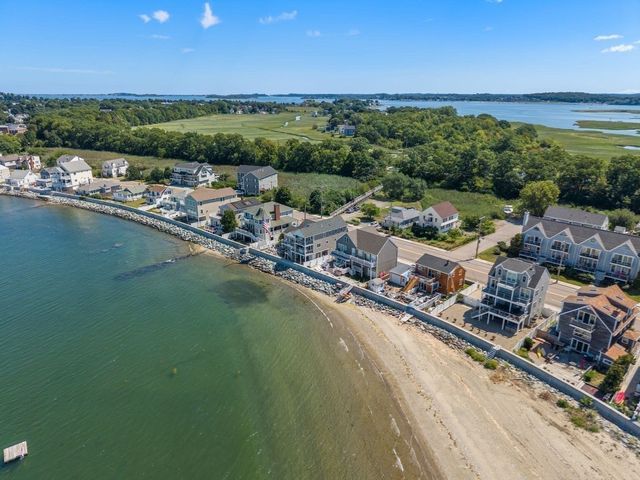 706 Sea St, Quincy, MA 02169