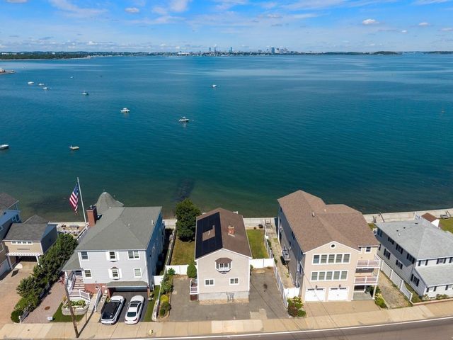 706 Sea St, Quincy, MA 02169