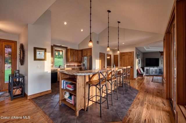 37371 E HAYDEN LAKE RD, Hayden, ID 83835