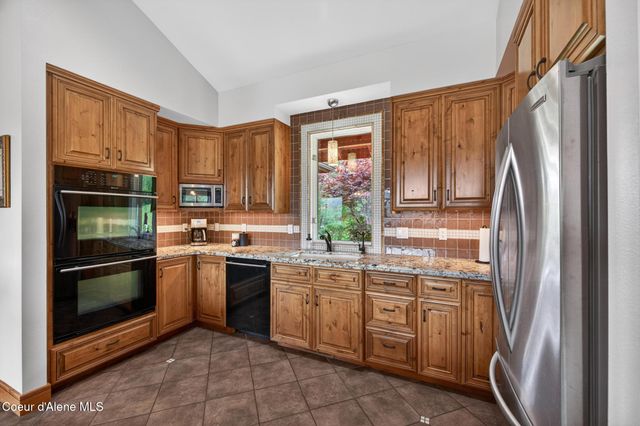 37371 E HAYDEN LAKE RD, Hayden, ID 83835