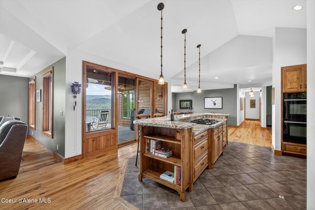 37371 E HAYDEN LAKE RD, Hayden, ID 83835
