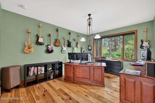37371 E HAYDEN LAKE RD, Hayden, ID 83835