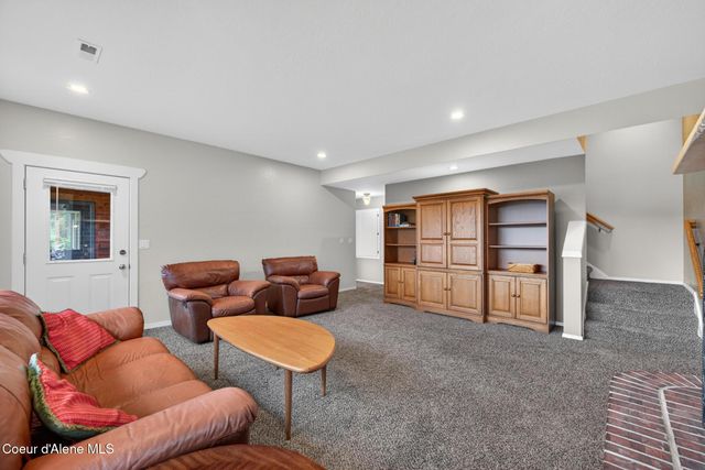 37371 E HAYDEN LAKE RD, Hayden, ID 83835