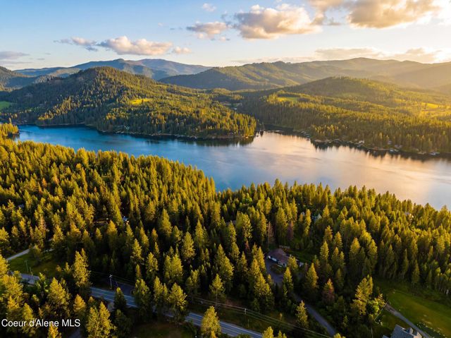 37371 E HAYDEN LAKE RD, Hayden, ID 83835