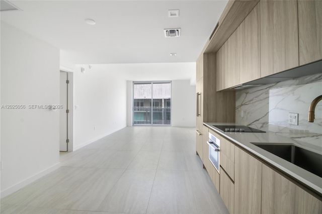 77 SE 5th St 4208, Miami, FL 33131