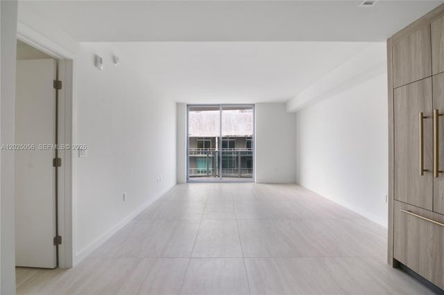 77 SE 5th St 4208, Miami, FL 33131