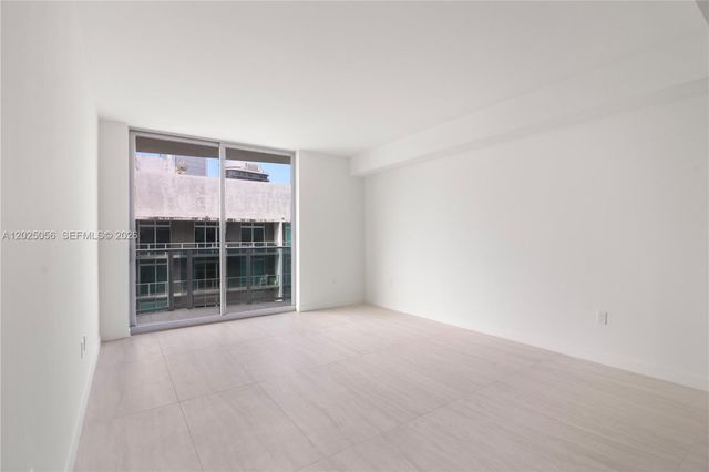 77 SE 5th St 4208, Miami, FL 33131