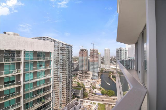 77 SE 5th St 4208, Miami, FL 33131