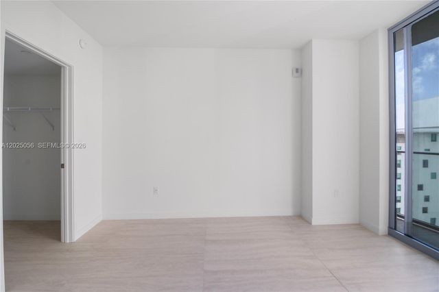 77 SE 5th St 4208, Miami, FL 33131