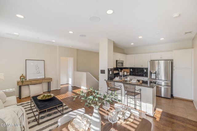 6841 Sperryville Lane, Moorpark, CA 93021