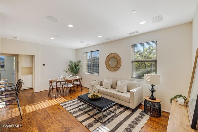 6841 Sperryville Lane, Moorpark, CA 93021