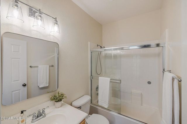 6841 Sperryville Lane, Moorpark, CA 93021