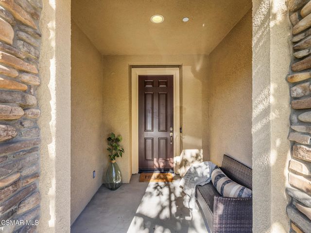 6841 Sperryville Lane, Moorpark, CA 93021