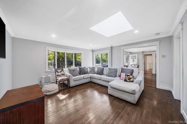 17 Arnold Drive, Middle Island, NY 11953