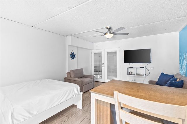 14300 S Padre Island Dr 74, Corpus Christi, TX 78418