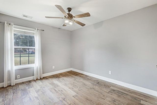 5052 Kathryn Glen Drive, Acworth, GA 30101