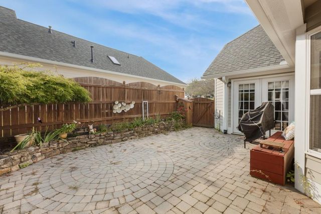 5052 Kathryn Glen Drive, Acworth, GA 30101