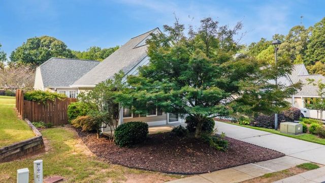 5052 Kathryn Glen Drive, Acworth, GA 30101